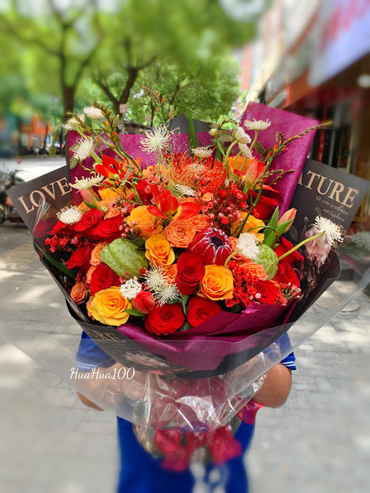 盛放丨红/橙玫瑰/帝王花/糖棉混合花束 商品图0