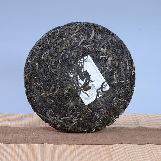 2022年 岭秀八方普洱生茶  357克 商品图2