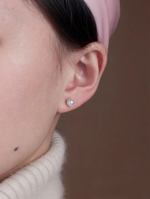 LUCINE 珍珠耳钉七夕礼物纯银正圆强光天然淡水迷你防过敏925银 商品图3