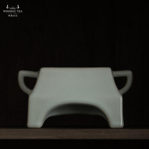 问鼎汝瓷天青板耳台口炉 商品图1