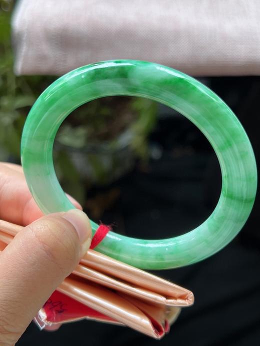 57圈口翡翠手镯 商品图4