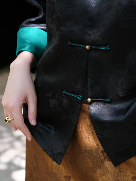 盛唐牡丹| 重缎香云纱提花纹外套 商品图2