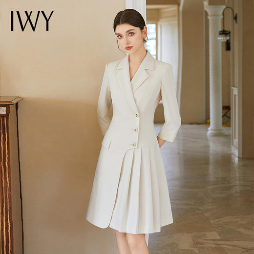 IWY/米色连衣裙女轻奢高级感百褶裙主持人演讲职业装七分袖Q1174 商品图4