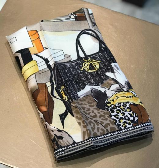 优品堂【清秀高雅2】90*90桑蚕丝斜纹绸方巾 商品图1