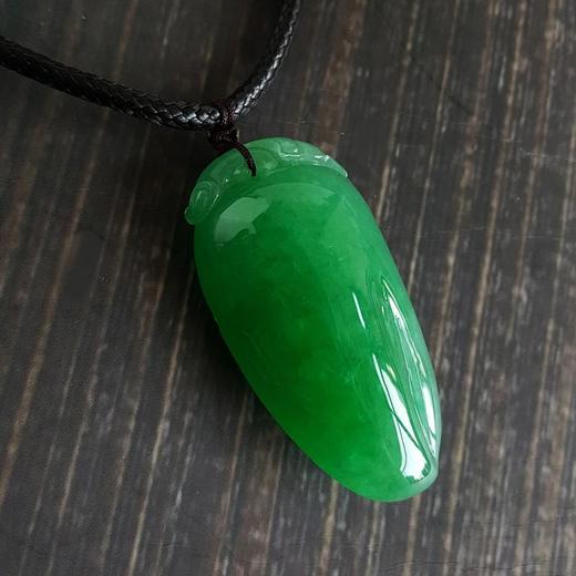 【天然正品】A货玉质细腻无纹无裂完美料天然阳绿糯冰种收藏级福瓜翡翠吊坠挂件 现售价：767000！0215KC09 商品图4
