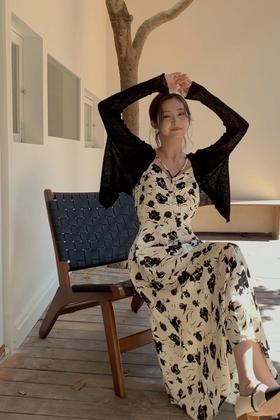 SIA SAYLOR 艺术花朵印花吊带连衣裙 18827