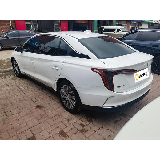 红旗 E-QM5 431km 充电乐享版【长租-北京】 商品图2