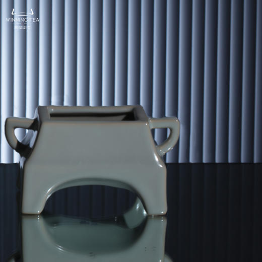 问鼎汝瓷天青板耳台口炉 商品图4