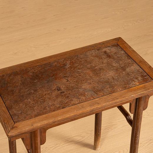 清 黄花梨镶瘿木面夹头榫刀牙板平头案 商品图3