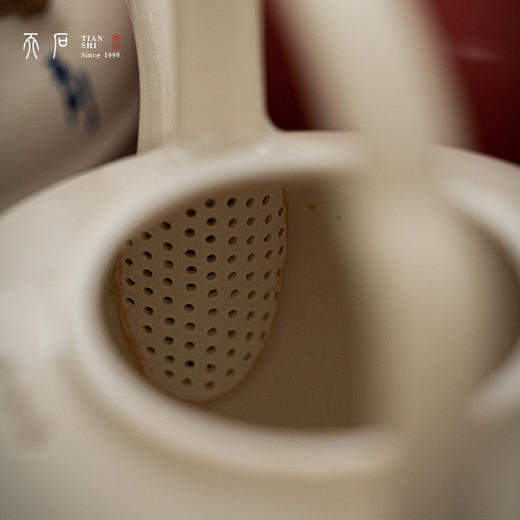 问鼎天石系列草木灰釉腰线提梁壶（缺货） 商品图2