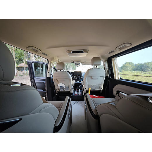 奔驰  V 260L 长轴距尊贵版【长租-北京】 商品图8