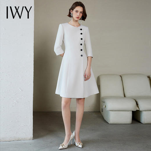 IWY/优雅知性圆领连衣裙气质女神范单排扣西装连身裙遮肉显瘦大摆裙Q1156 商品图0