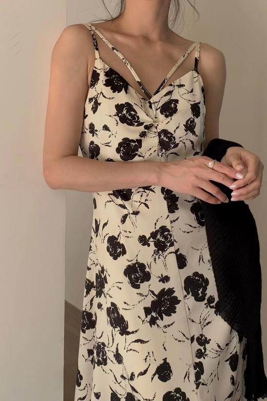 SIA SAYLOR 艺术花朵印花吊带连衣裙 18827 商品图5