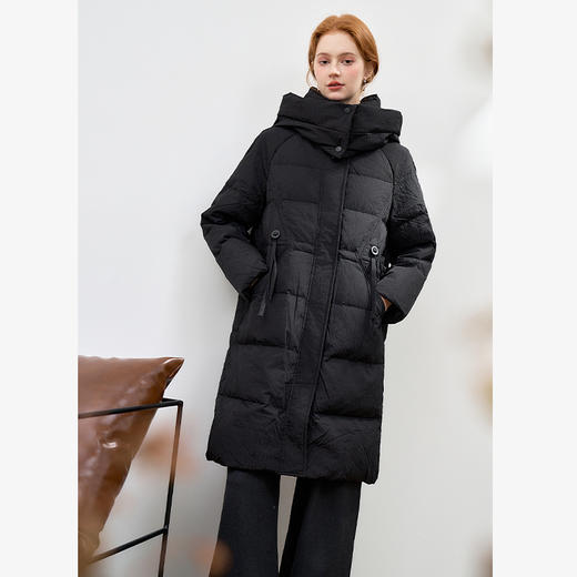西遇黑色立领口袋设计感中长款羽绒服女冬季新款鸭绒面包服M0043187 商品图3