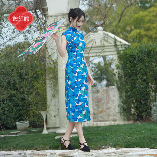 上海逸红颜蝶澈2025夏新款印花双绉雪纺手工斜襟文艺新中式旗袍 商品图1