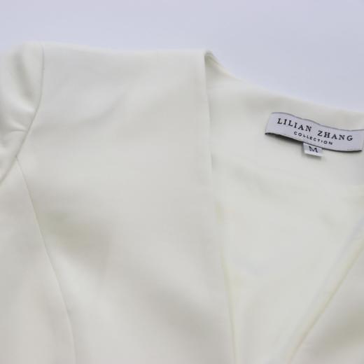 什么都好搭的小白外套、圆角长袖高级气质女士短款小外套 2105024 商品图2