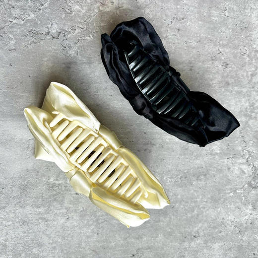 【赵思露同款】多平台在售10000+韩元！超美精致温柔风蝴蝶结抓夹 商品图12