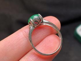 18k阳绿翡翠戒指