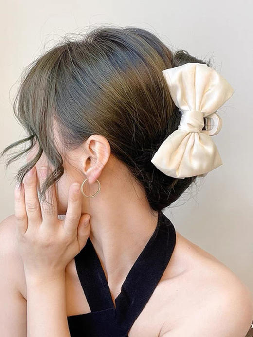 【赵思露同款】多平台在售10000+韩元！超美精致温柔风蝴蝶结抓夹 商品图6