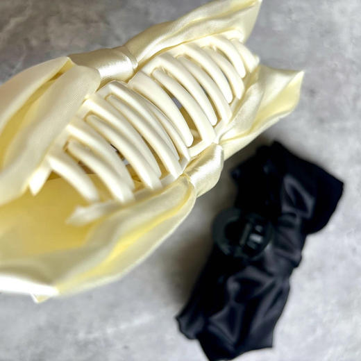 【赵思露同款】多平台在售10000+韩元！超美精致温柔风蝴蝶结抓夹 商品图13