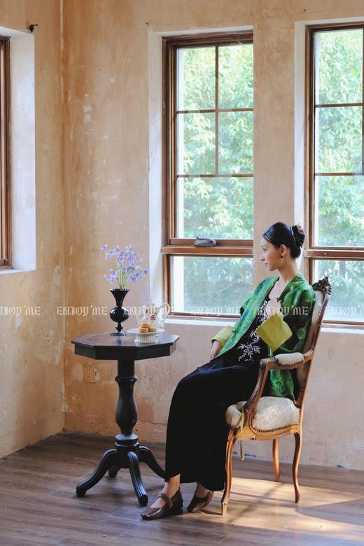 【门店同款】ENJOY秋季云敛-漠上飞花刺绣长裙 159412453 商品图4