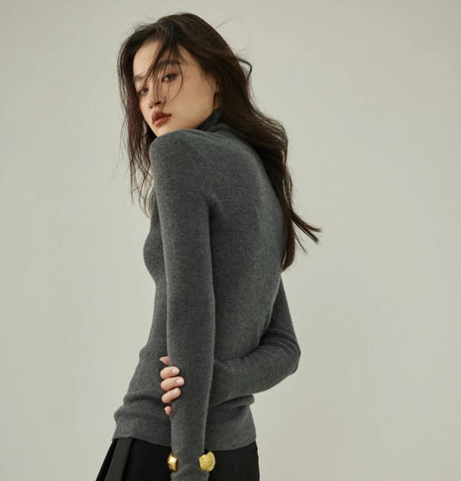 格莱灰细羊毛高领打底衫 商品图2