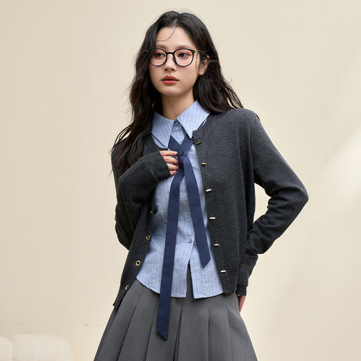 绵羊毛复古气质金属纽针织开衫外套女秋季轻薄保暖上衣V0043472 商品图2