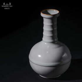 问鼎汝瓷月白老款长颈玹纹瓶（缺货）