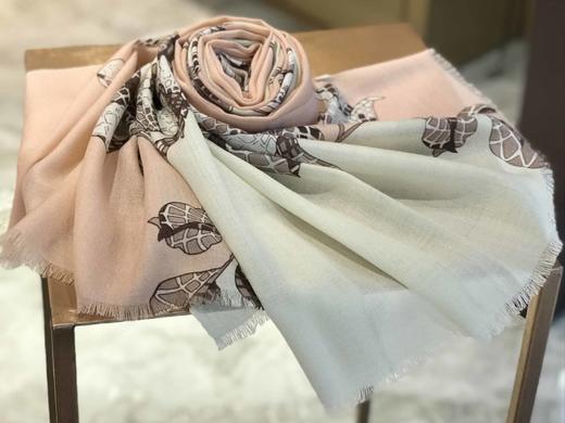 优品堂【花好月圆】羊毛披肩围巾两用长巾 商品图2