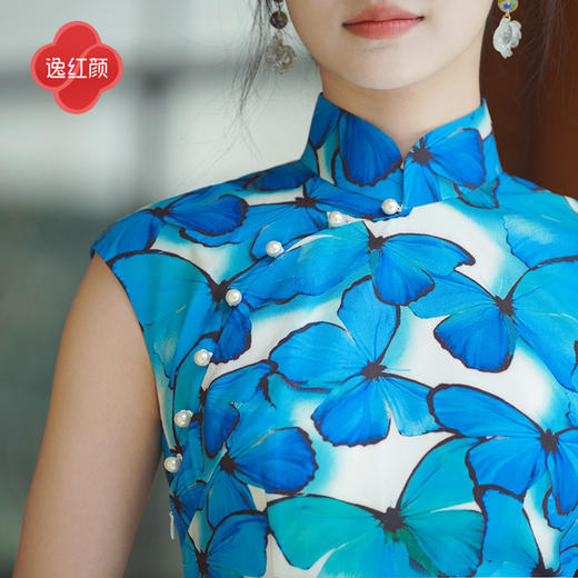 上海逸红颜蝶澈2025夏新款印花双绉雪纺手工斜襟文艺新中式旗袍 商品图2
