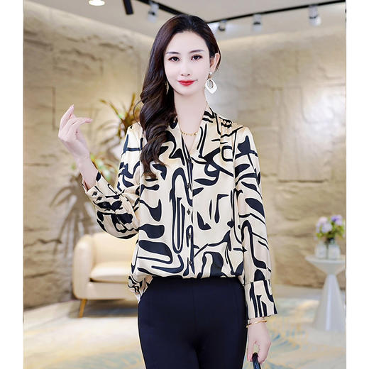 LS-AS0321丝绸真丝衬衫女2024秋装新款韩版修身长袖桑蚕丝V领小衫上衣 商品图3