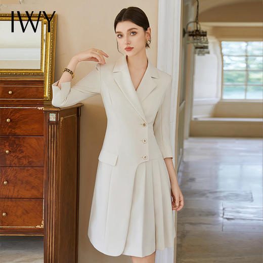 IWY/米色连衣裙女轻奢高级感百褶裙主持人演讲职业装七分袖Q1174 商品图2