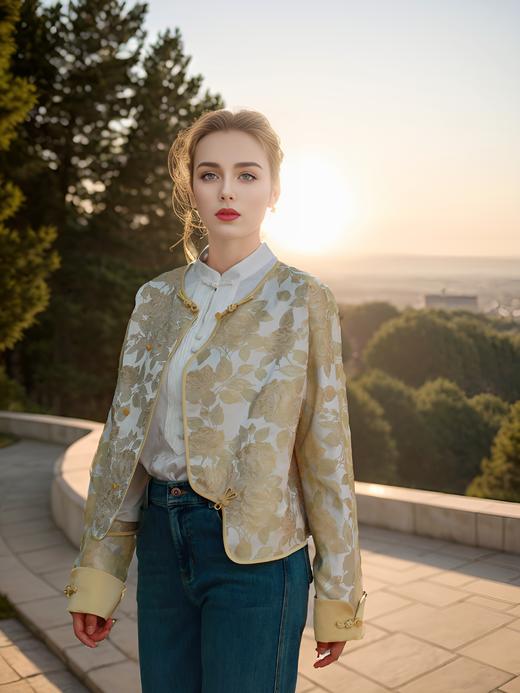 新国风不对称门襟袖拼色外套 商品图1