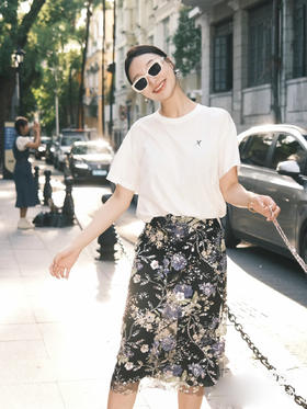 THS  9.15-无 alice yu重工刺绣半裙 一裙多搭刺绣铅笔裙 BK1155