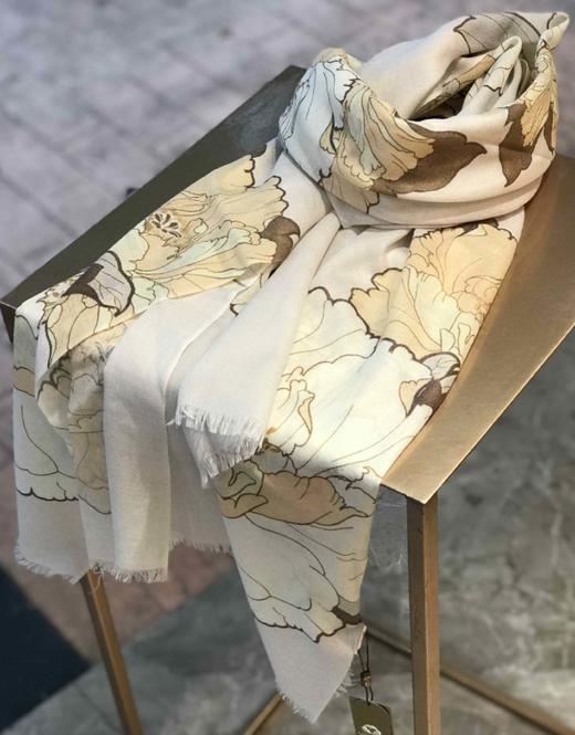 优品堂【花好月圆】羊毛披肩围巾两用长巾 商品图12