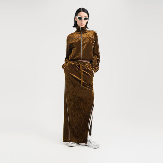 [捡漏价]lost in echo2024秋季新款休闲丝绒立领运动外套开衩半身裙套装女 商品图0