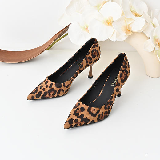 经典鲨2024年秋季新款优雅尖头复古豹纹浅口气质细高跟鞋女KW198-D37211 商品图2