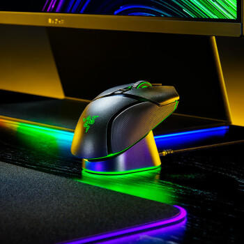 雷蛇（Razer）巴塞利斯蛇V3专业版无线鼠标  人体工学设计 RGB幻彩灯效鼠标 吃鸡/LOL/CS GO游戏 黑色 商品图3