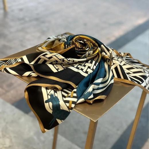 优品堂【花魁方巾】90*90桑蚕丝方巾 商品图1