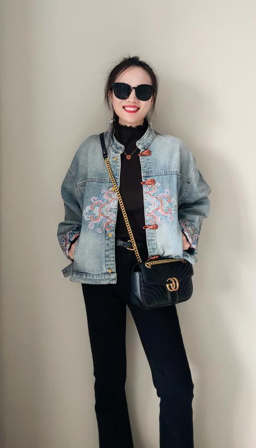 新款国风重磅刺绣祥云花牛仔外套 商品图1