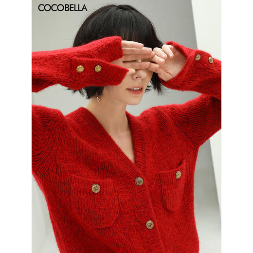COCOBELLA质感花纱亮丝粗针毛衣女新年圣诞红针织外套MZ101B 商品图1