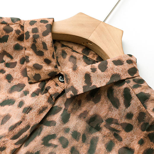 新品小众经典豹纹打底衬衣，显瘦轻奢休闲气质上衣WLZD2322609 商品图2