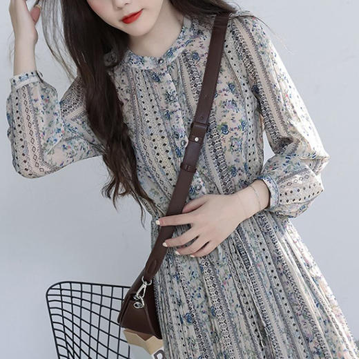 雀说 秋冬新款收腰碎花长裙子轻熟风减龄洋气a字连衣裙4ZF-15424 商品图1