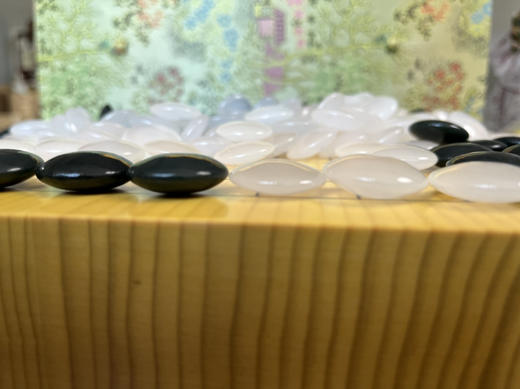 新疆和田青玉黑围棋子+辽宁玛瑙白棋子 商品图3
