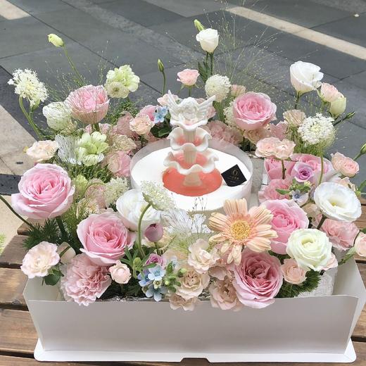 【多比尼鲜花许愿池蛋糕】 商品图0