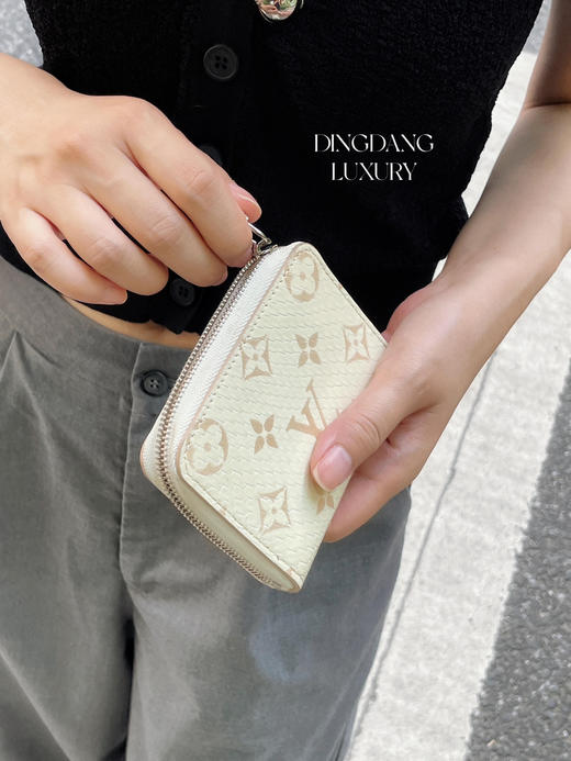 Lv 白金 蛇皮 钱包 商品图3