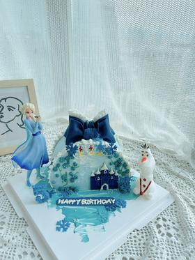 爱莎蝴蝶结蛋糕