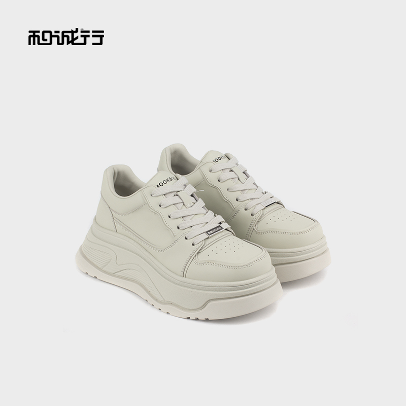 和诚行 2024秋冬新款女士时尚圆头系带休闲鞋学院风小白鞋1900055