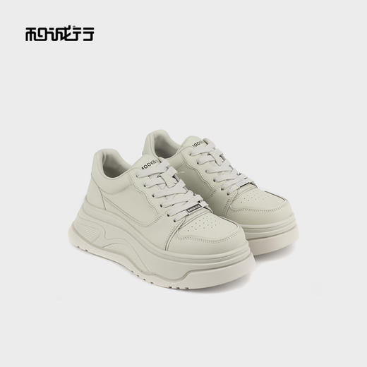 和诚行 2024秋冬新款女士时尚圆头系带休闲鞋学院风小白鞋1900055 商品图0