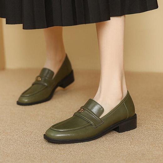 【预售5天】学院风复古棕色圆头低跟小皮鞋秋冬季新款加绒乐福鞋女SCX&124-1 商品图0